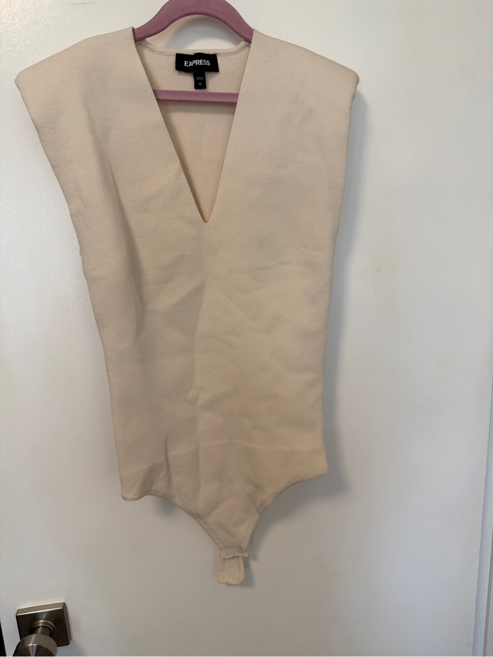 Express knit sleeveless bodysuit cream XS